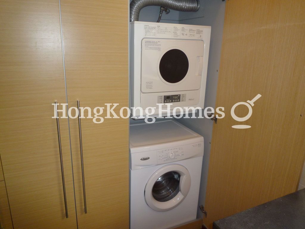 Washer/ Dryer in Kitchen — 瓊林閣，西半山