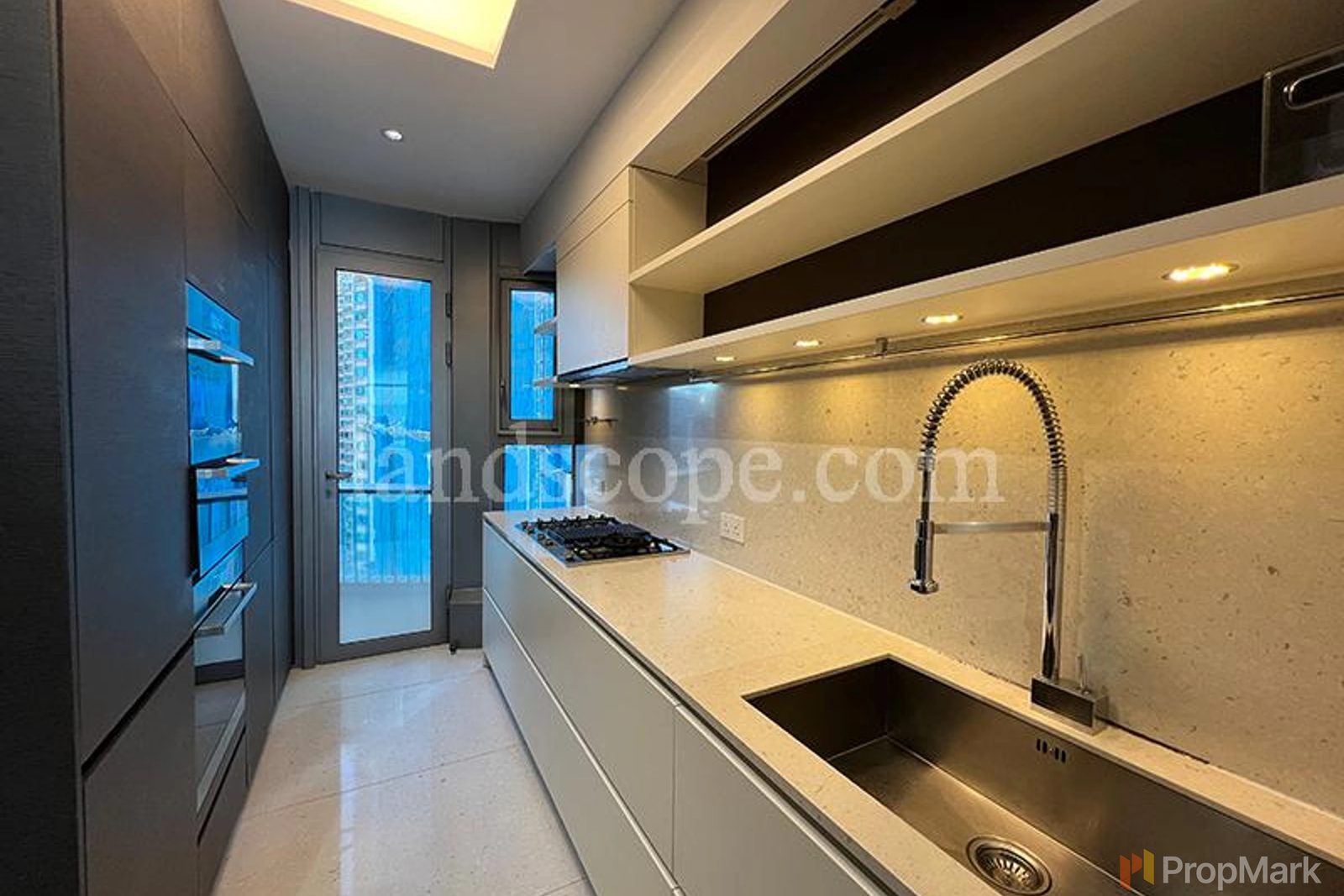 photo 4 — Argenta, Mid-levels West