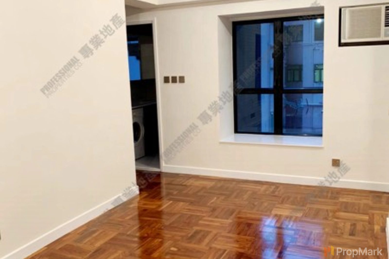 photo 17 — Scenic Rise, Mid-levels West