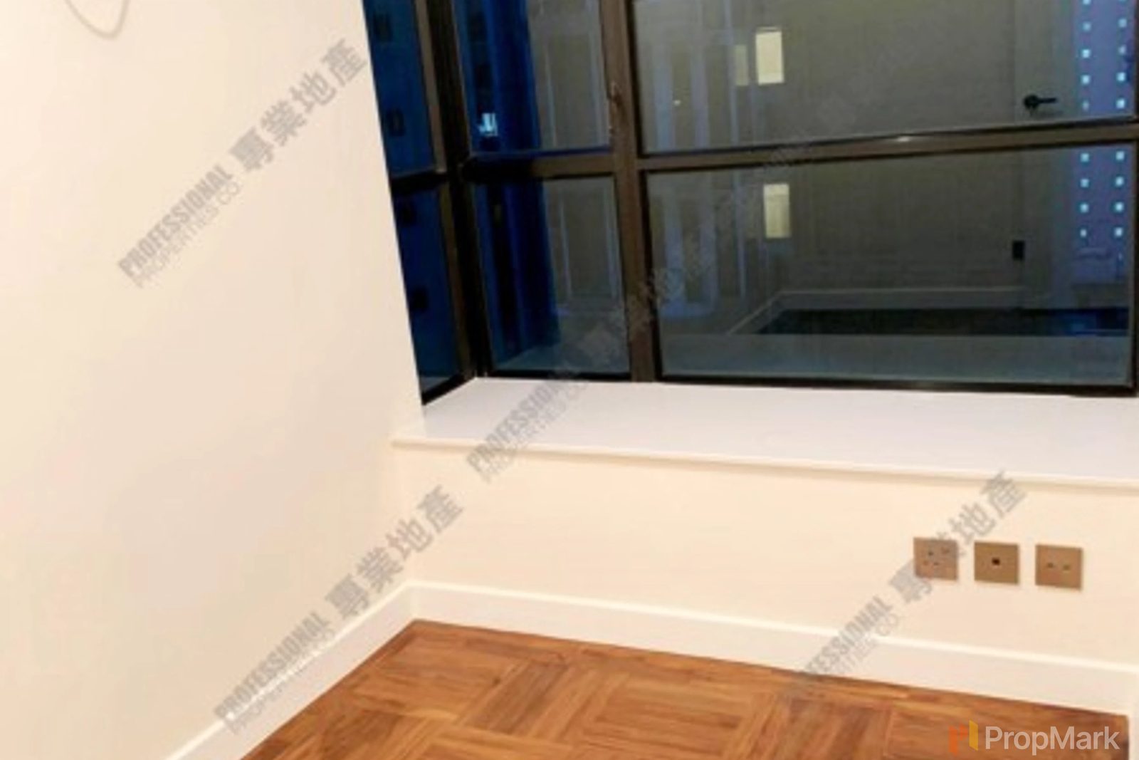 photo 20 — Scenic Rise, Mid-levels West