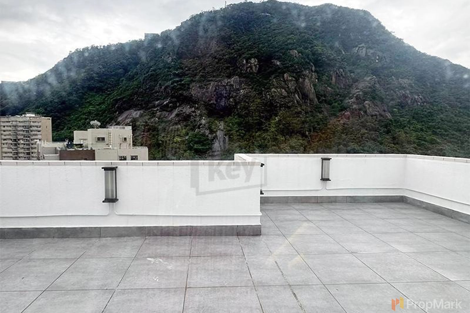 photo 12 — Elegant Terrace, Mid-levels West