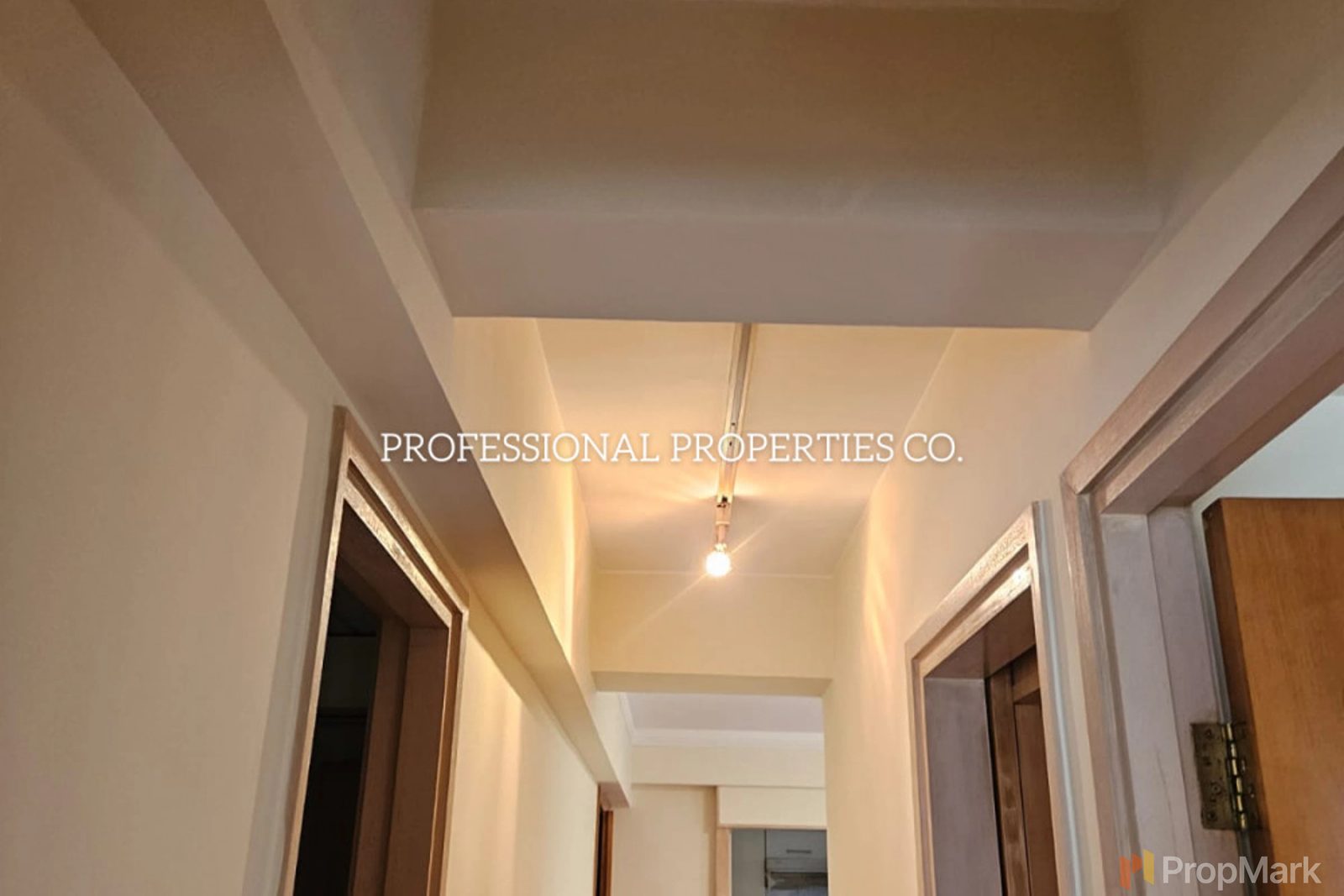 photo 13 — Prosperous Height, Mid-levels West