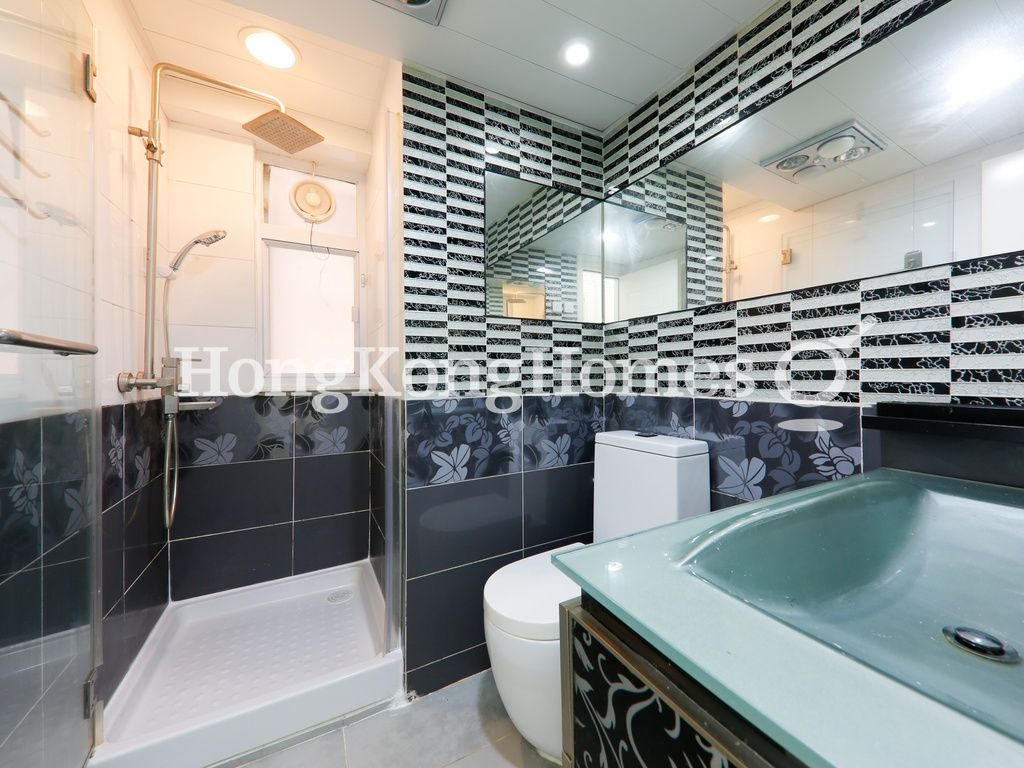 Guest Bathroom — 碧瑤灣 - 第23座，薄扶林
