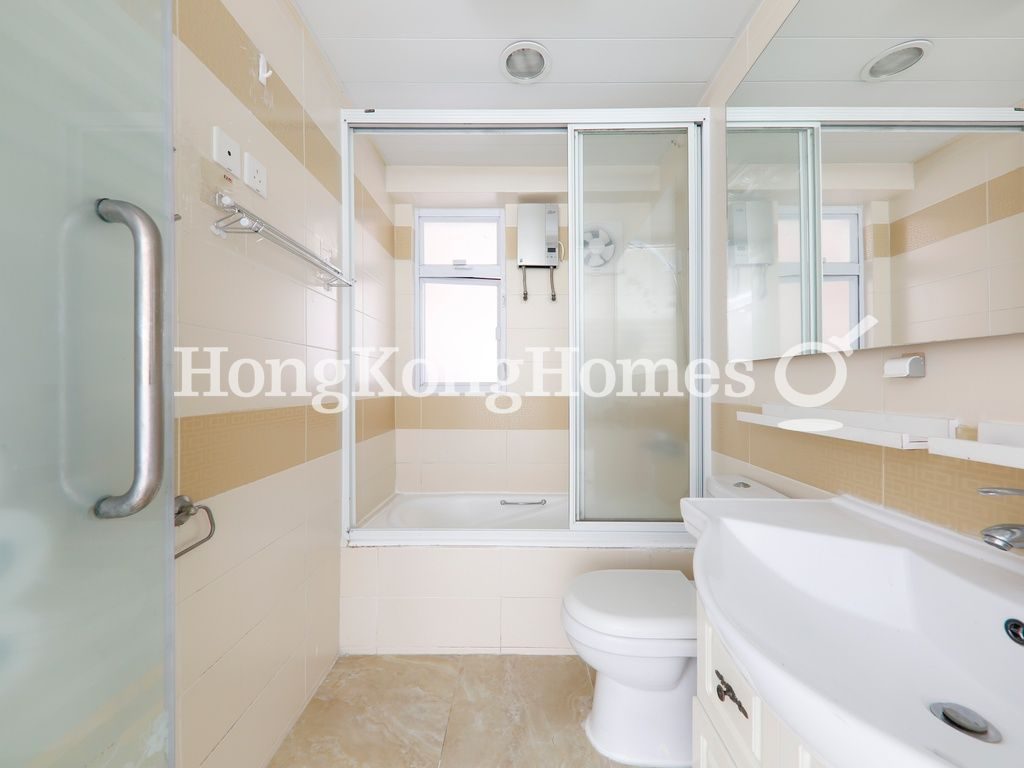Master Bathroom — 碧瑤灣 - 第23座，薄扶林