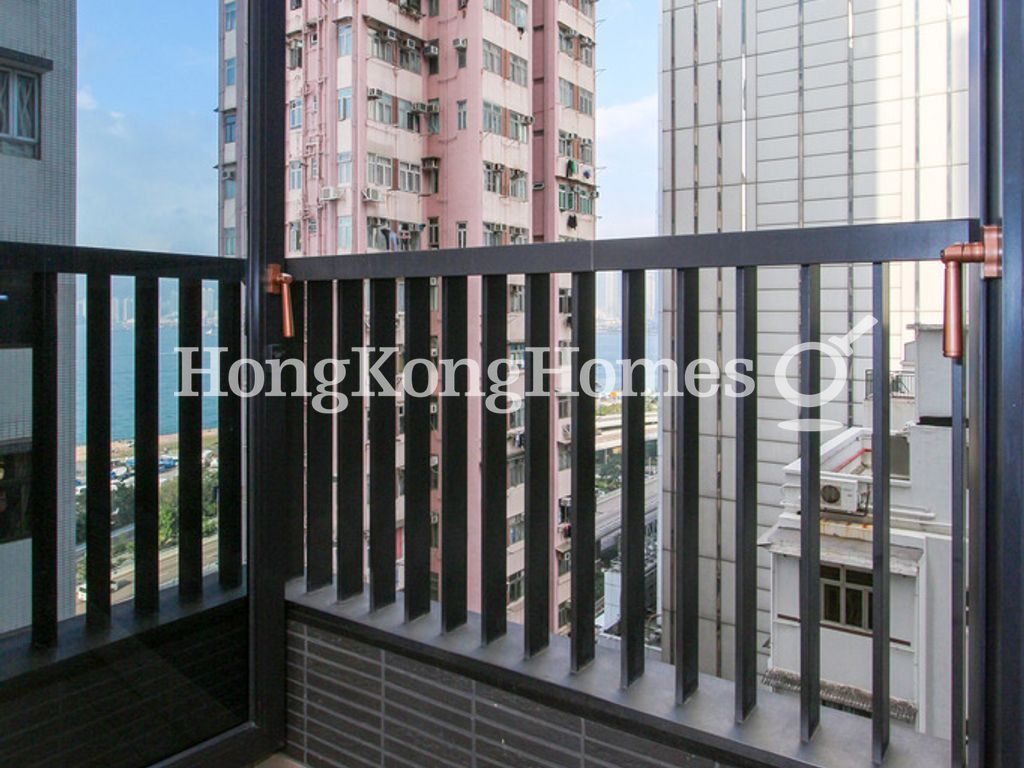 Balcony off Living and Dining Room — 瑧璈，西營盤