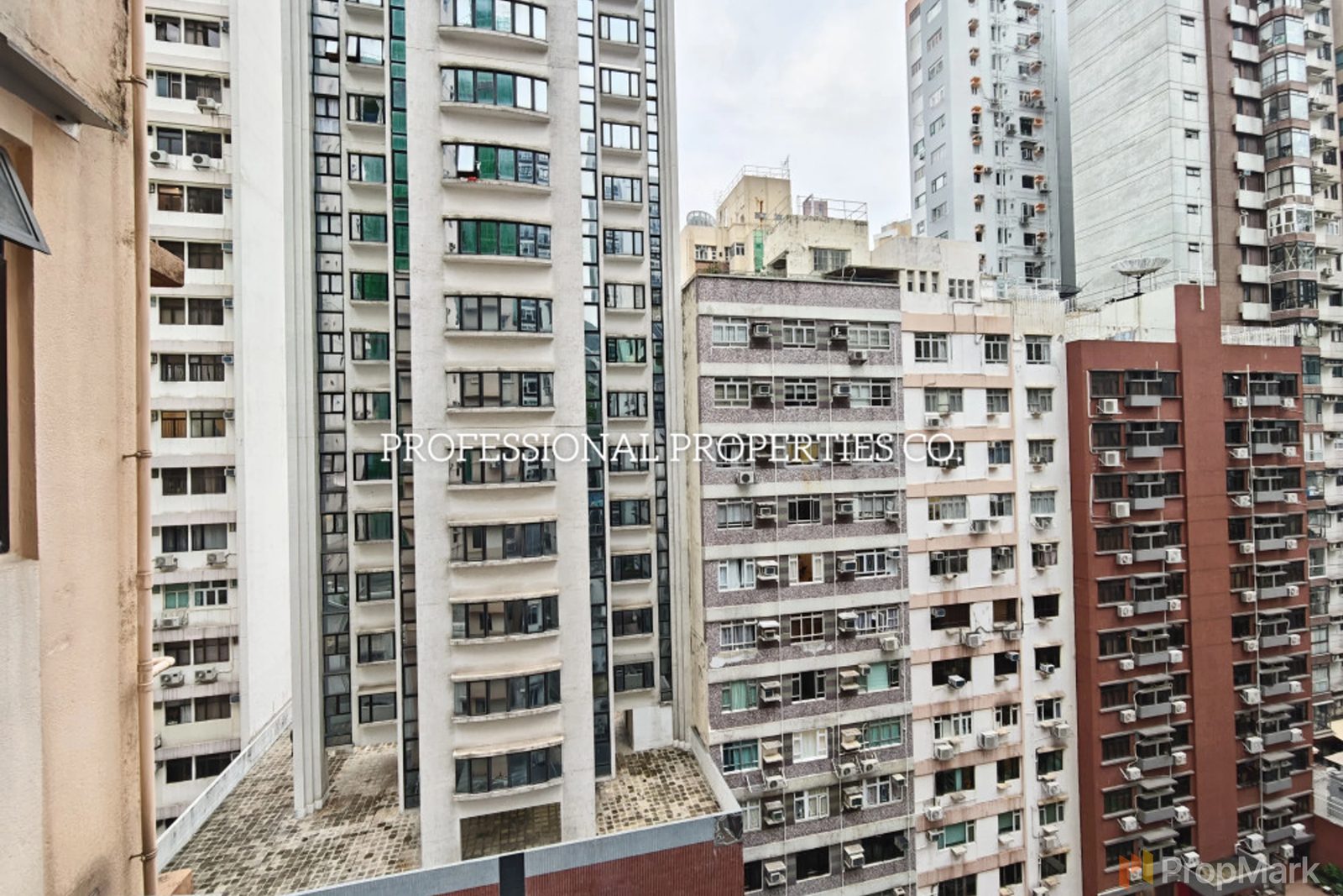 相片 11 — 愉安樓，跑馬地
