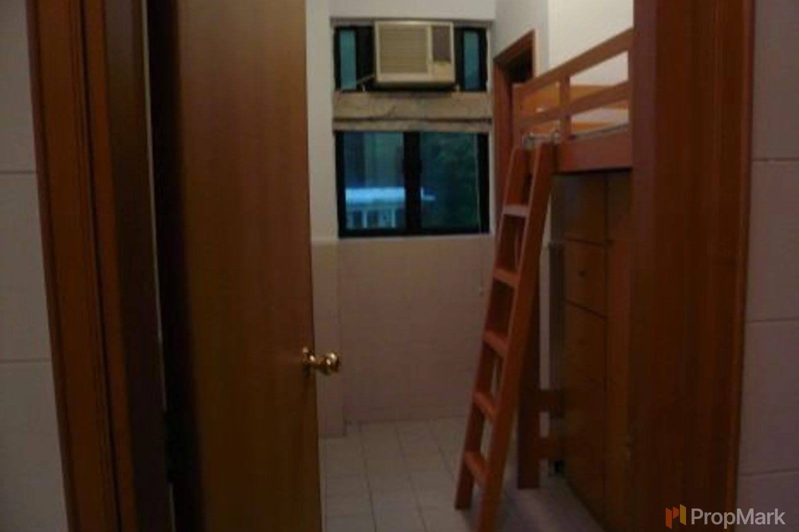 相片 15 — 中半山4房住宅單位，中半山