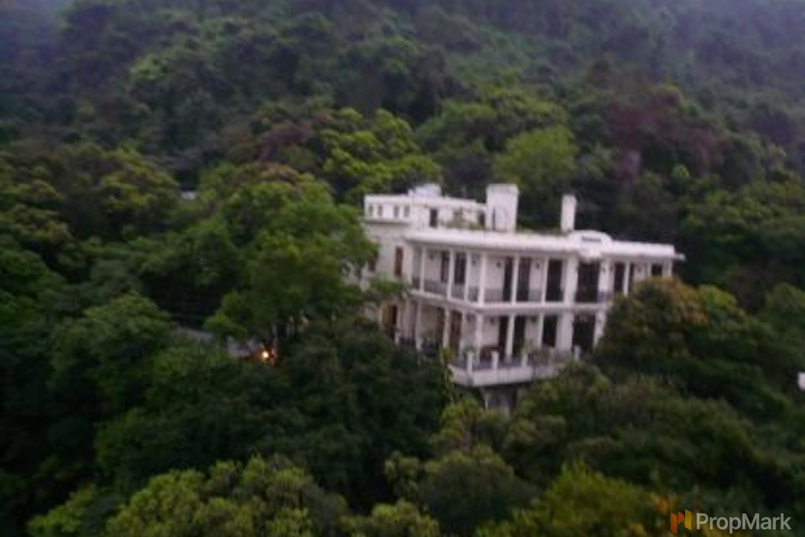 相片 7 — 中半山4房住宅單位，中半山