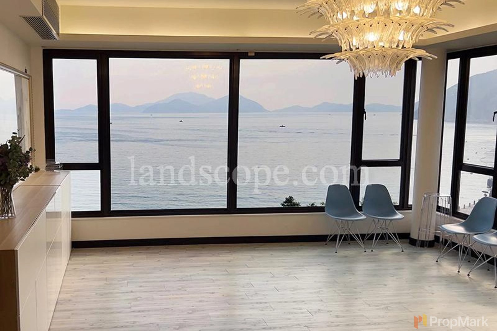 photo 6 — Splendour Villa, Southside