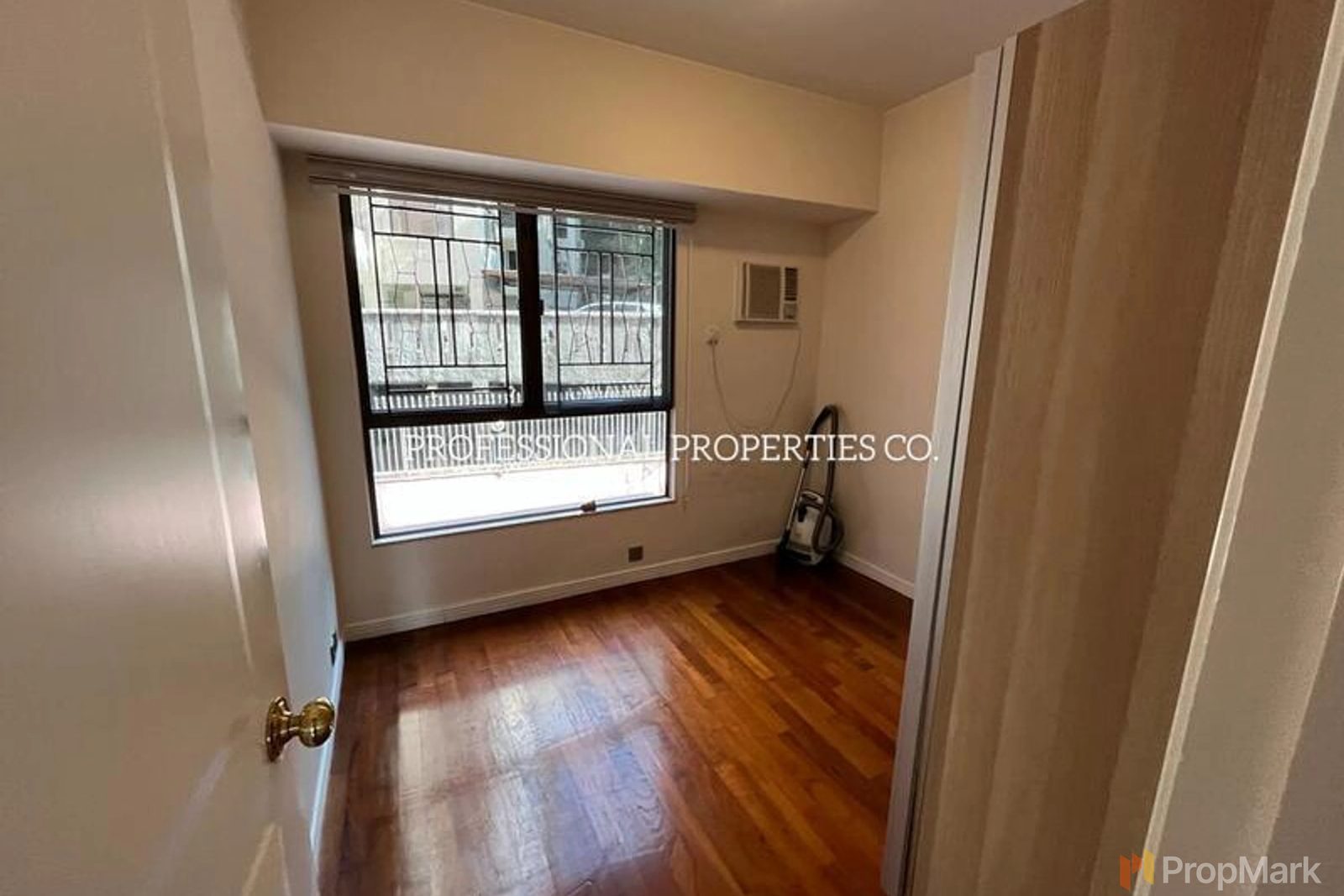 photo 6 — Dragonview Court, Mid-levels West