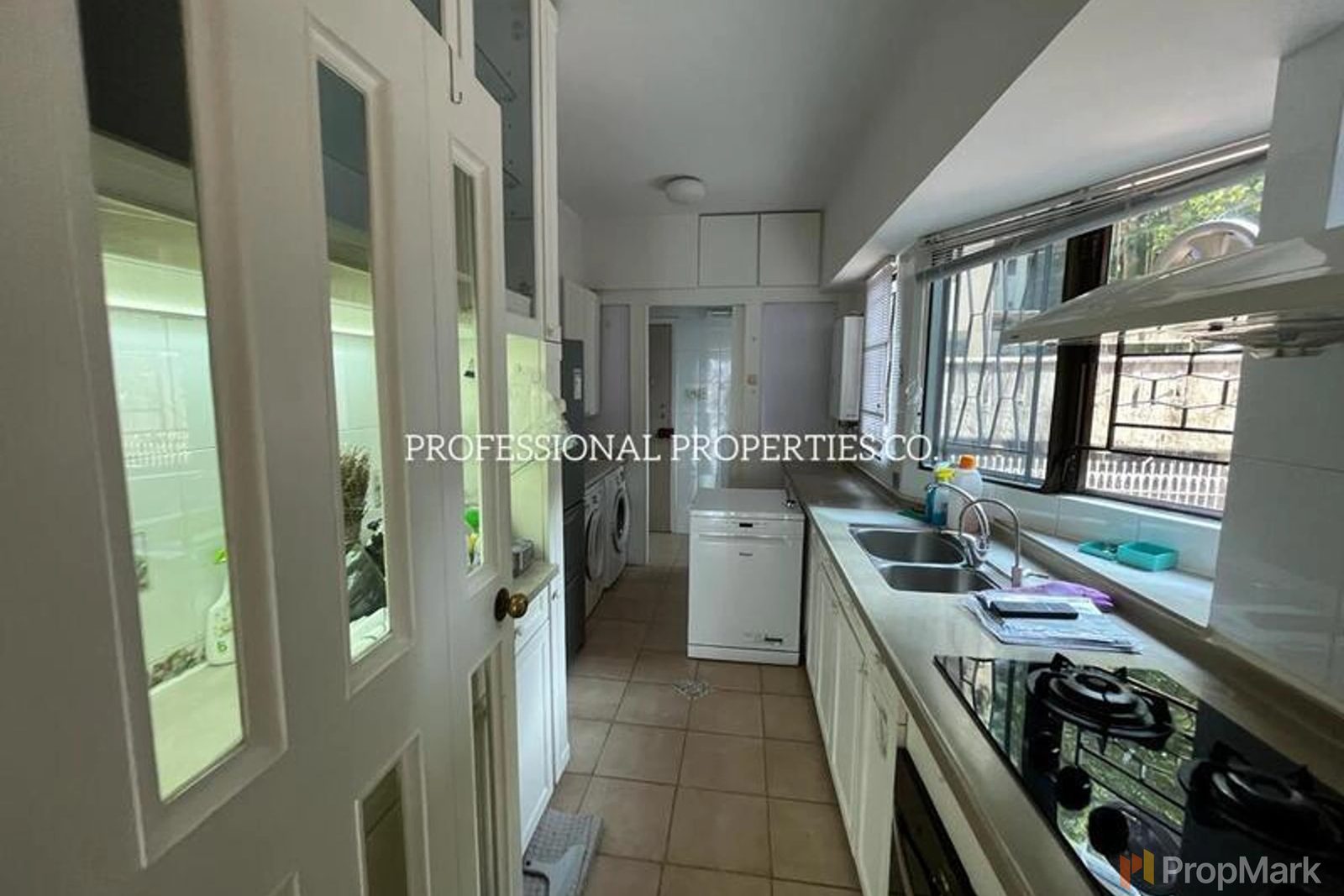 photo 10 — Dragonview Court, Mid-levels West