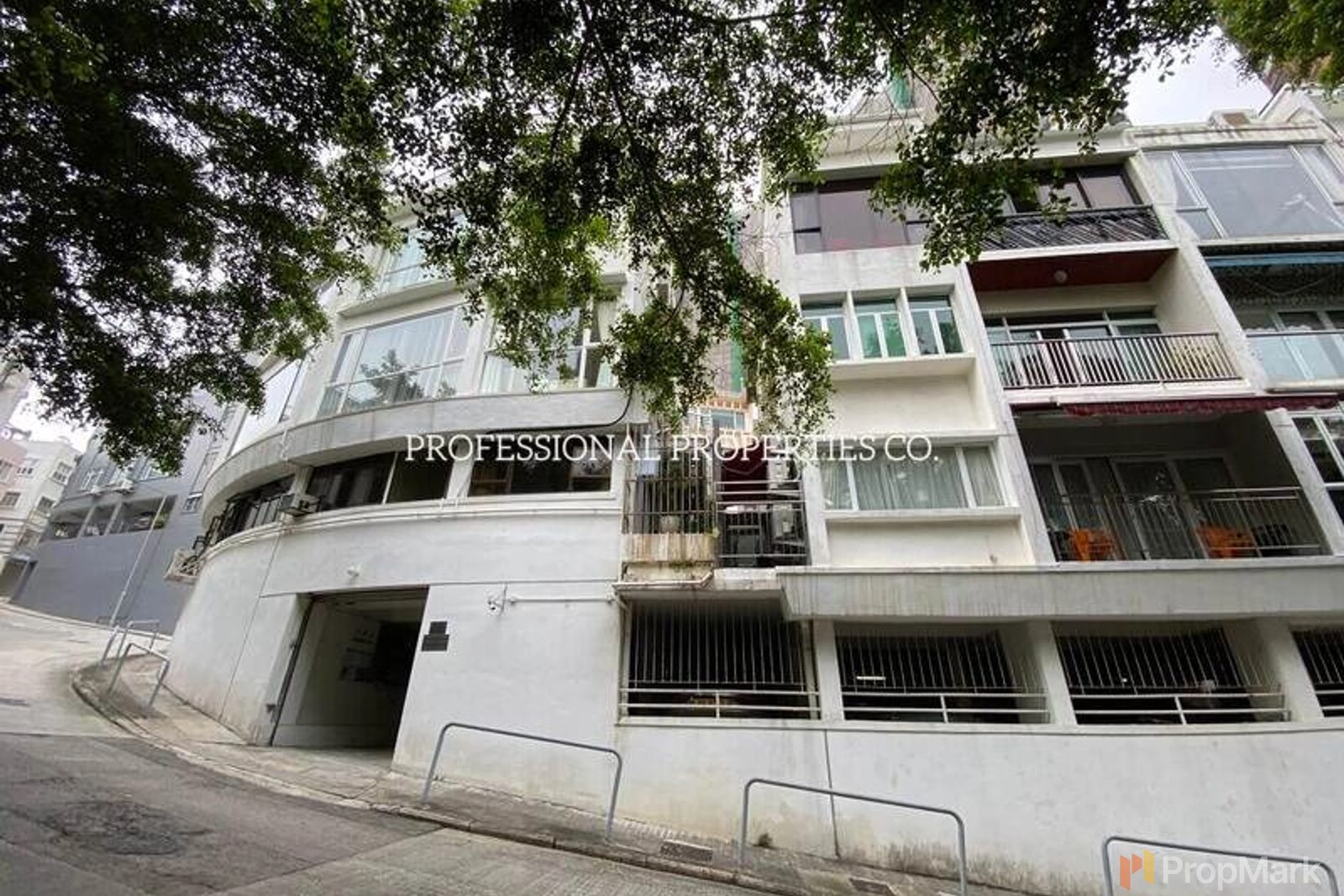 photo 13 — Happy View Court, Happy Valley