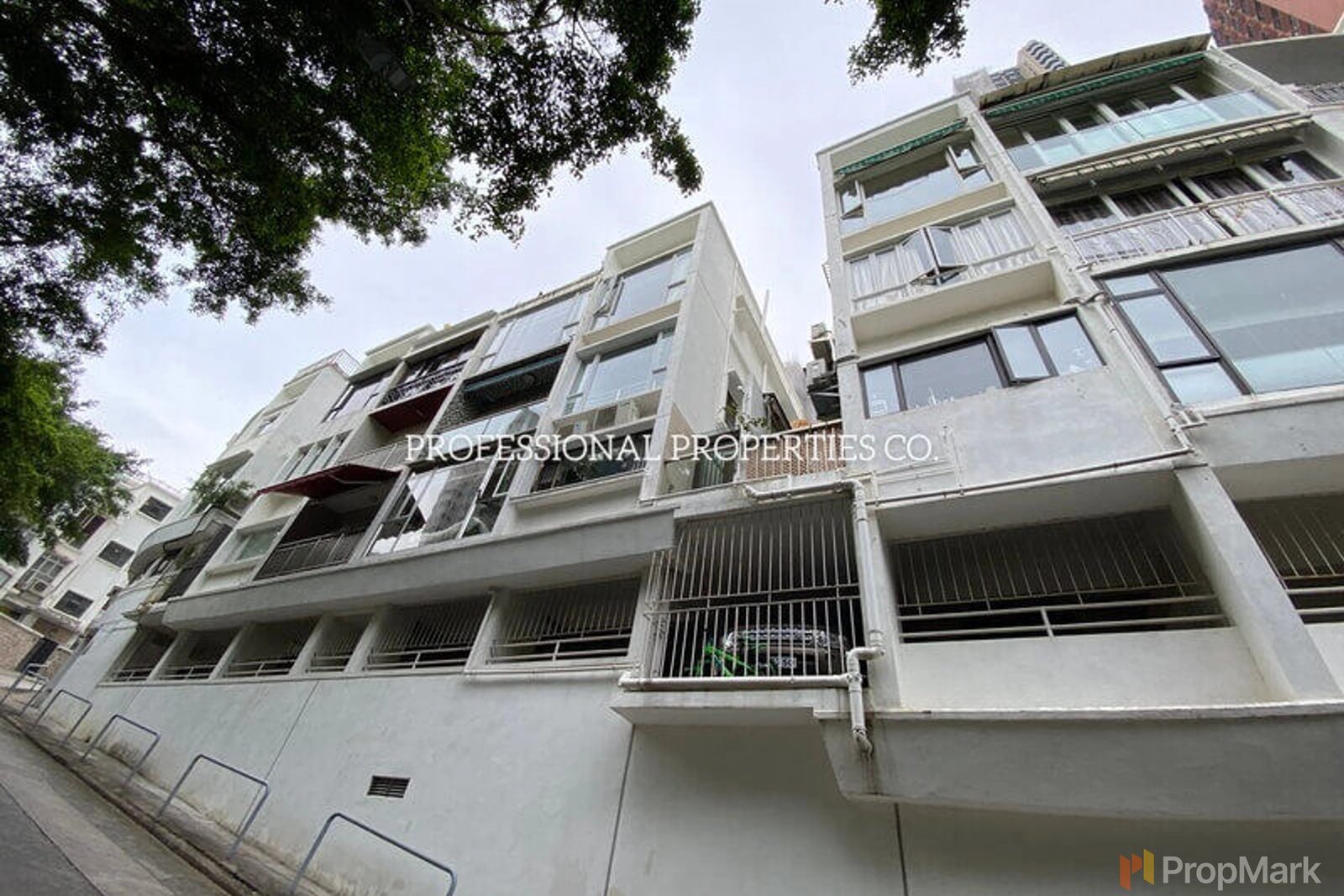 photo 14 — Happy View Court, Happy Valley