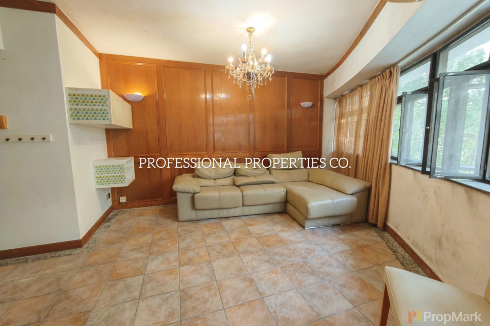 photo 2 — Happy View Court, Happy Valley