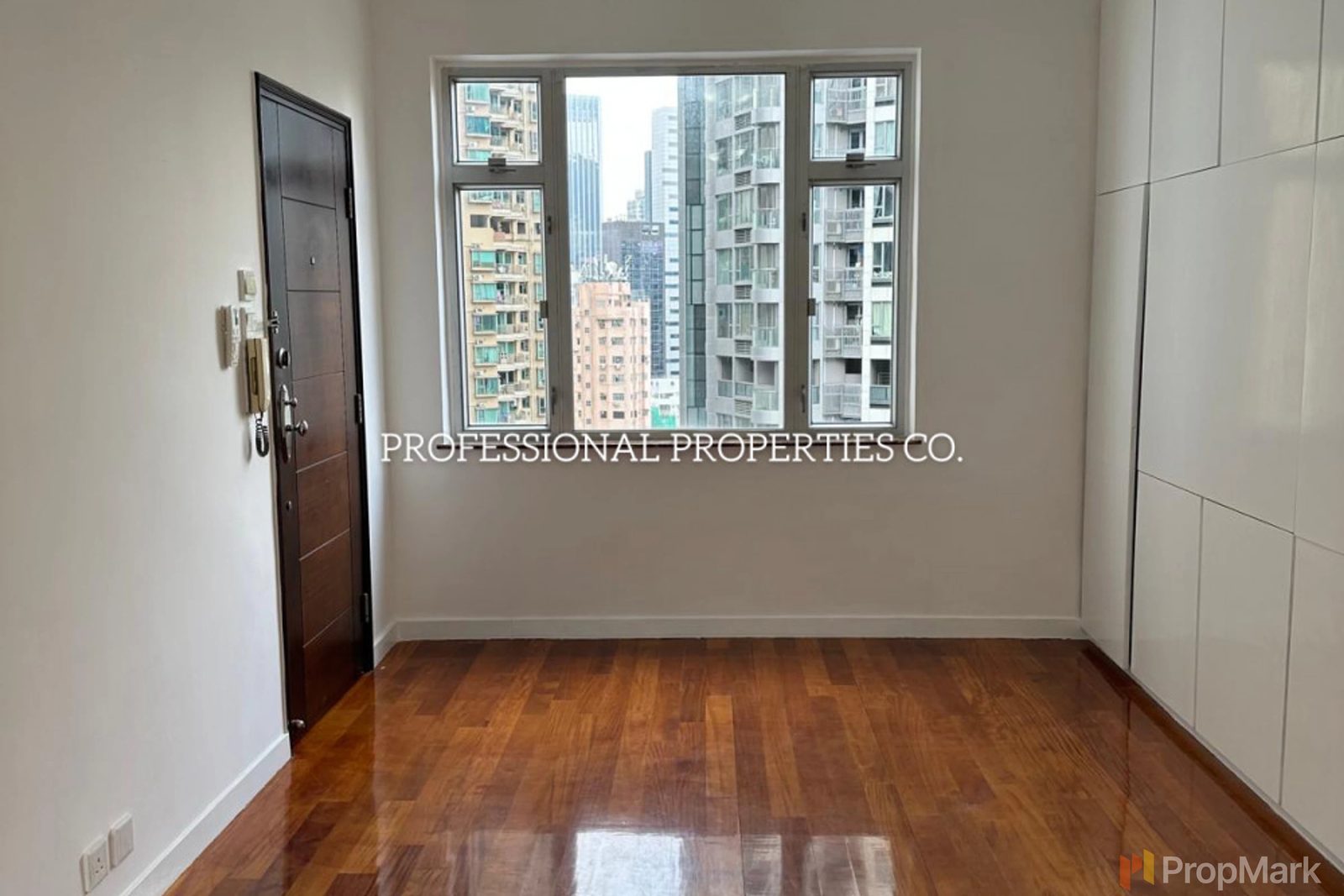 photo 3 — Linway Court, Wan Chai