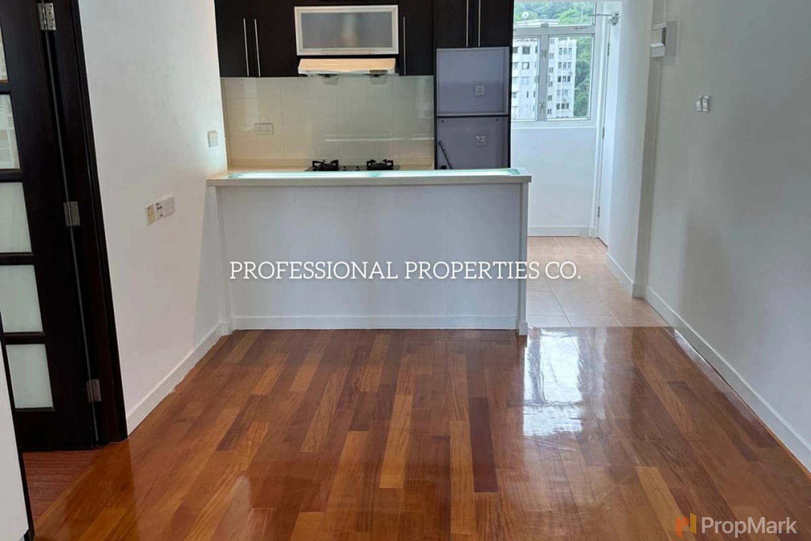 photo 4 — Linway Court, Wan Chai