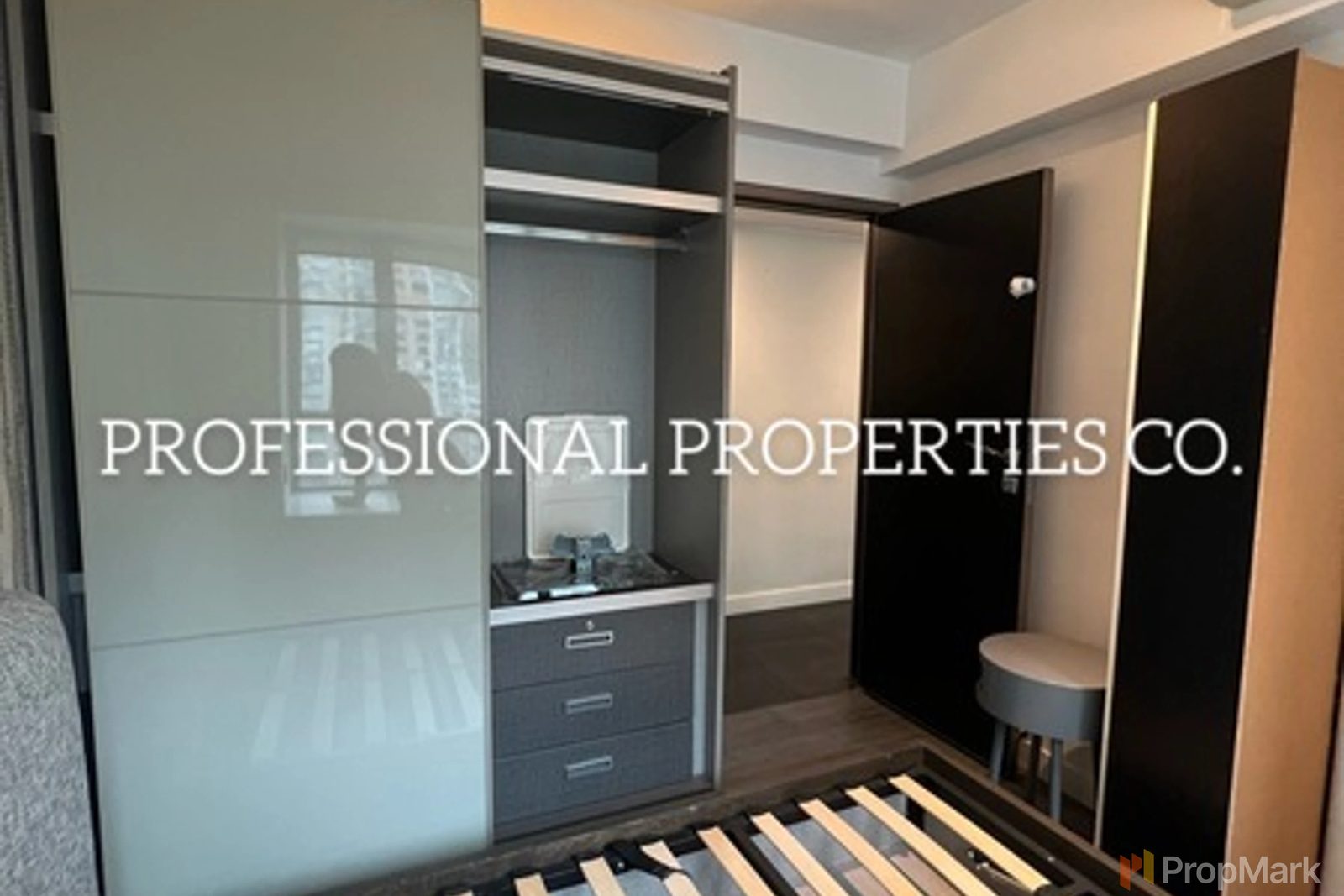 photo 4 — Goldwin Heights, Mid-levels West