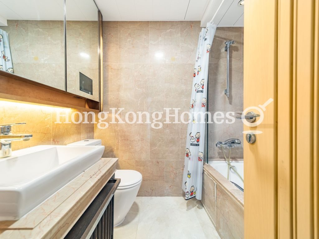 Master Bathroom — 曉峰，北角