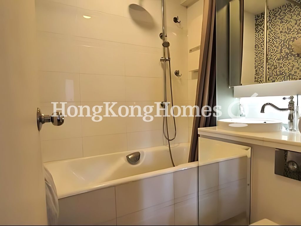 Master Bathroom — Serene Court, Western / Kennedy Town