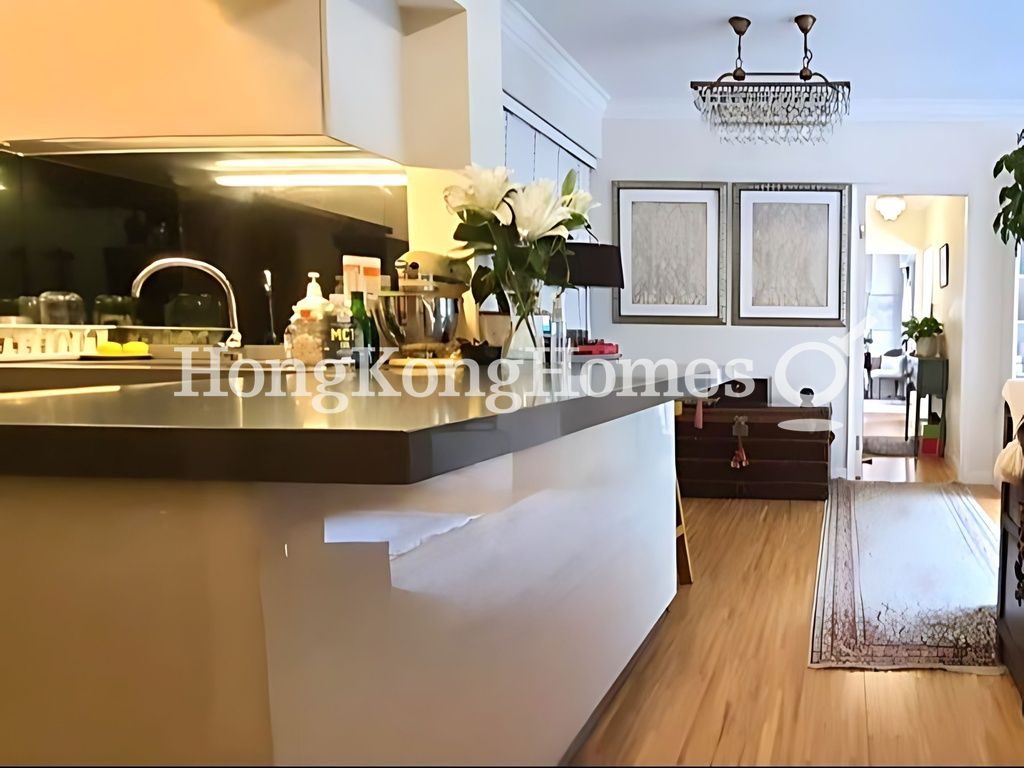 Open Kitchen — Serene Court, Western / Kennedy Town