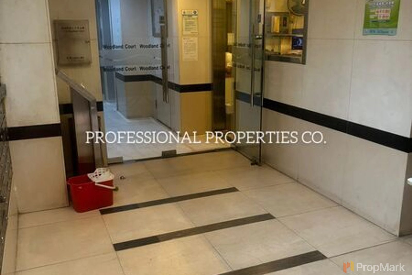 photo 21 — Woodland Court, Mid-levels West