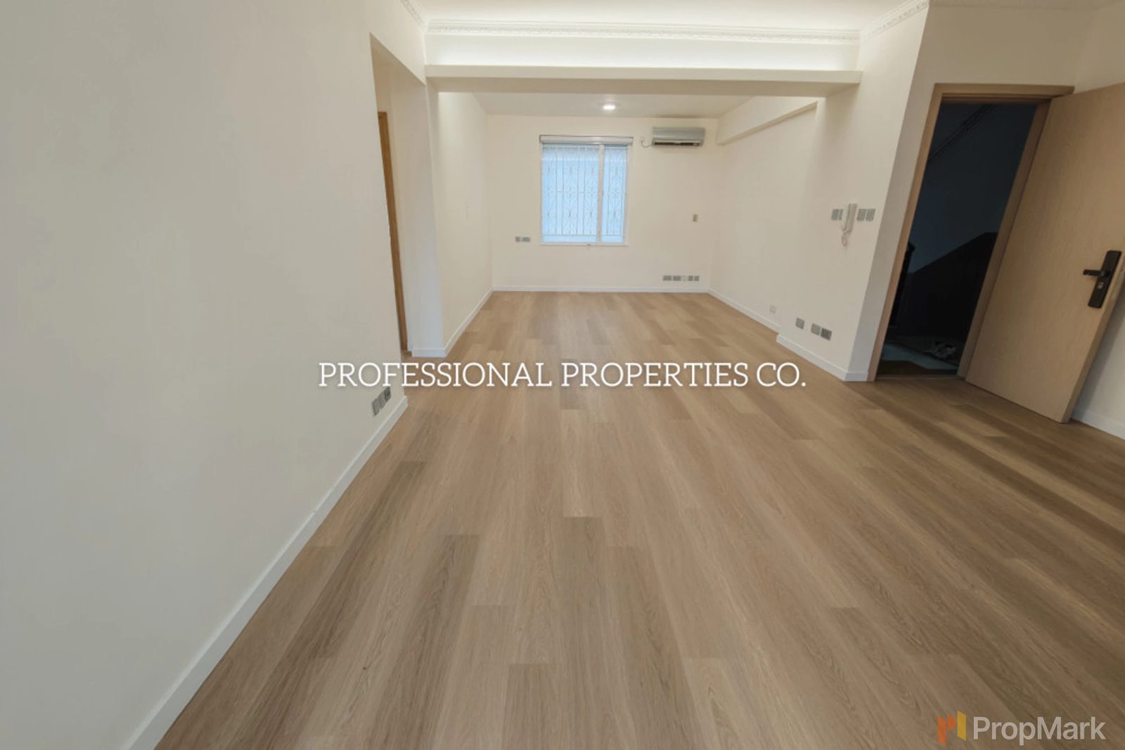 photo 3 — Green Lane Court, Happy Valley