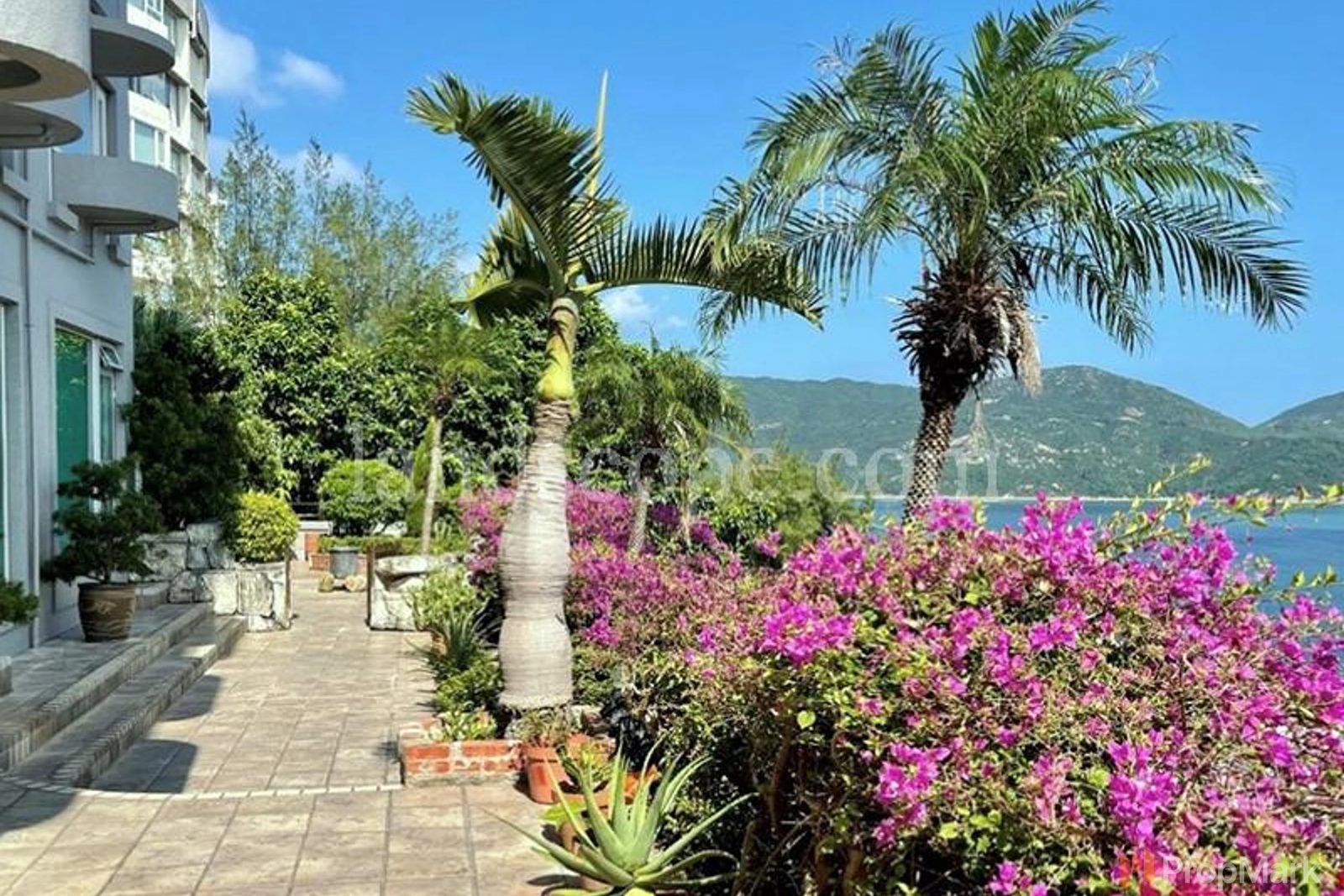 photo 3 — Tai Tam Garden, Southside