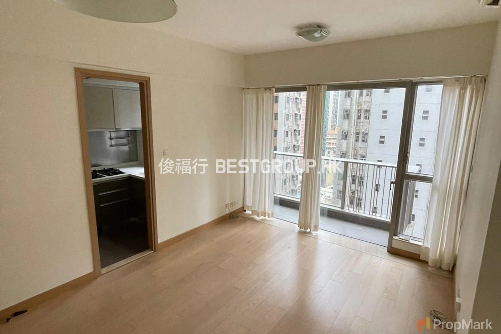 photo 3 — Island Crest, Sai Ying Pun