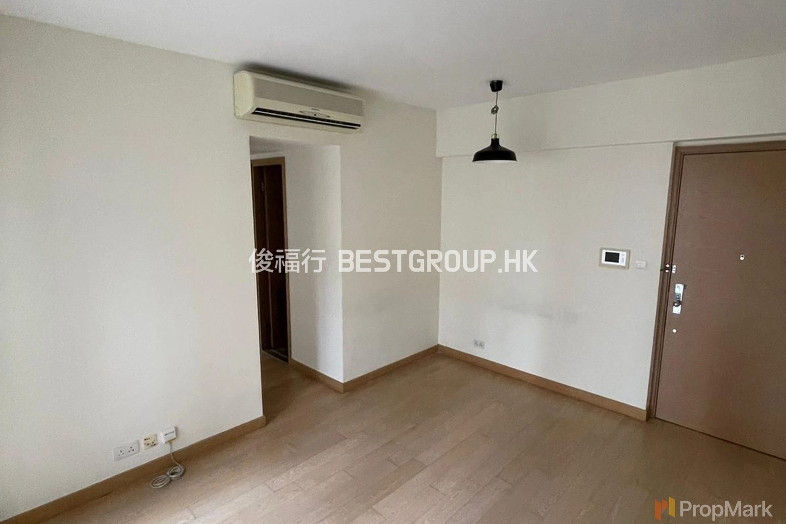 photo 4 — Island Crest, Sai Ying Pun