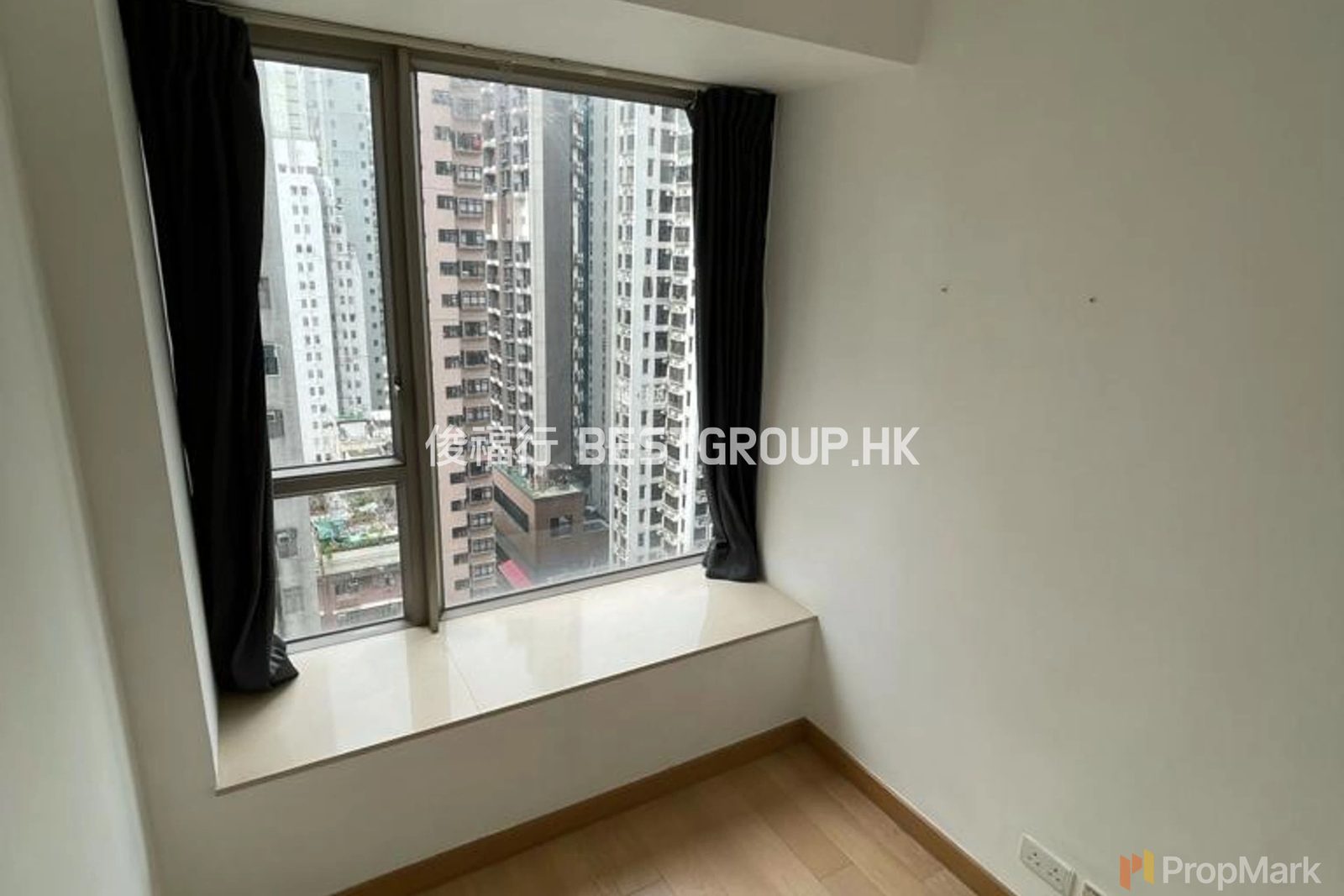 photo 5 — Island Crest, Sai Ying Pun