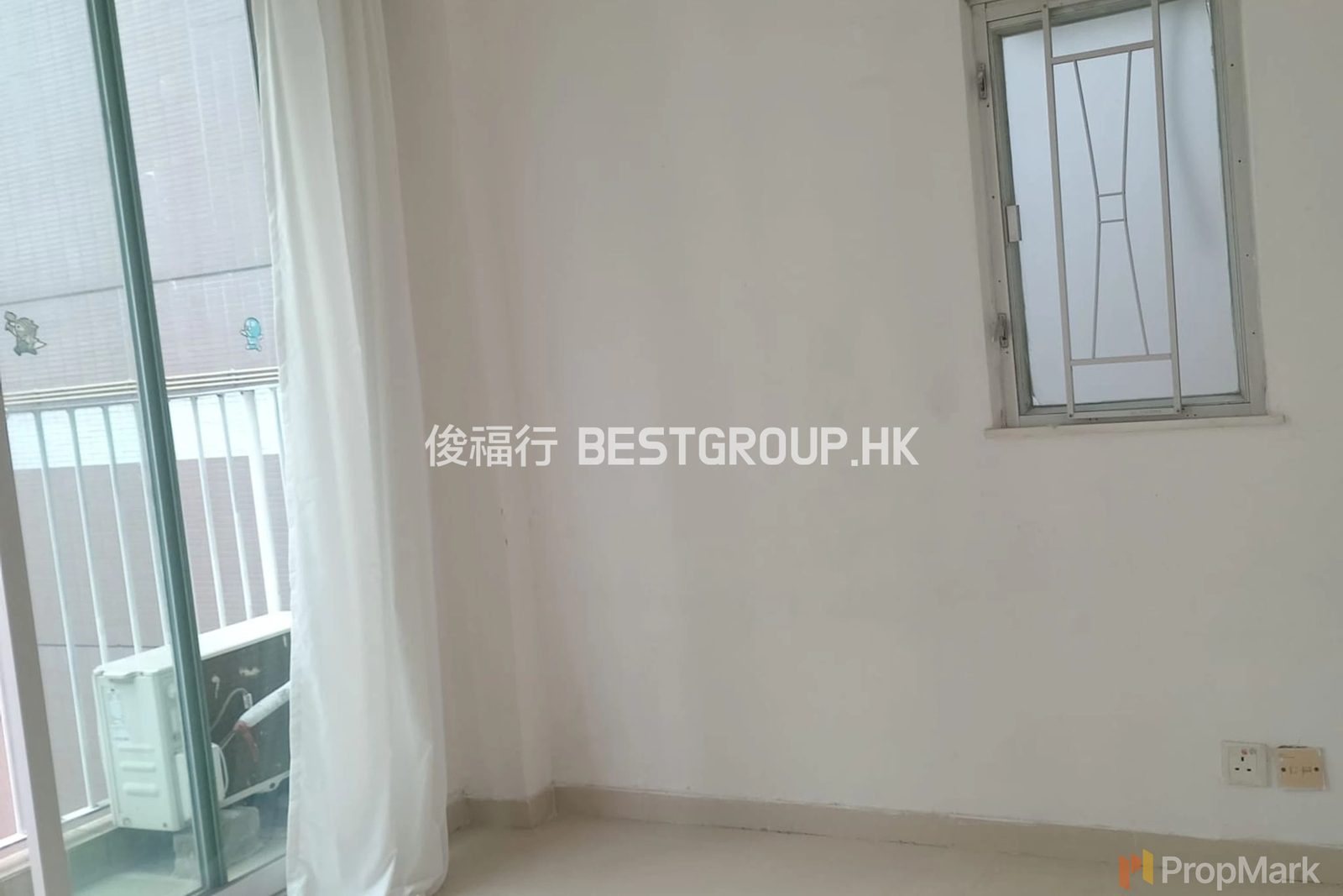 photo 6 — Island Crest, Sai Ying Pun