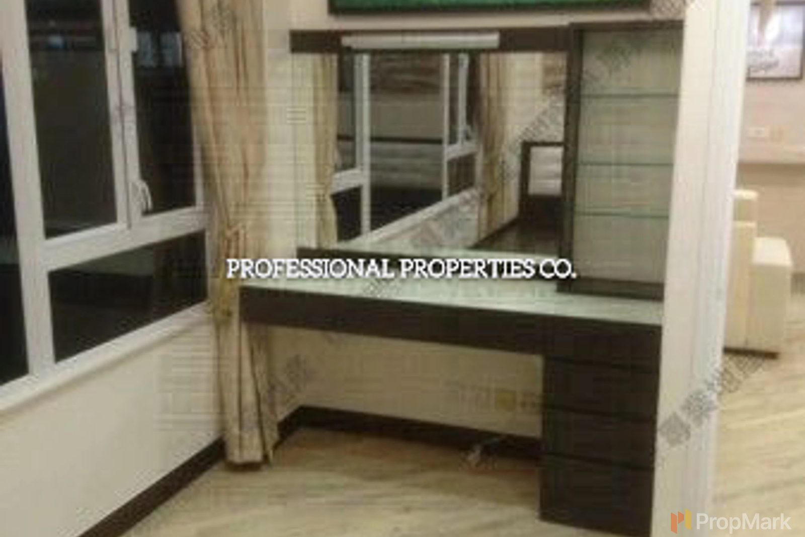photo 6 — Woodland Court, Mid-levels West