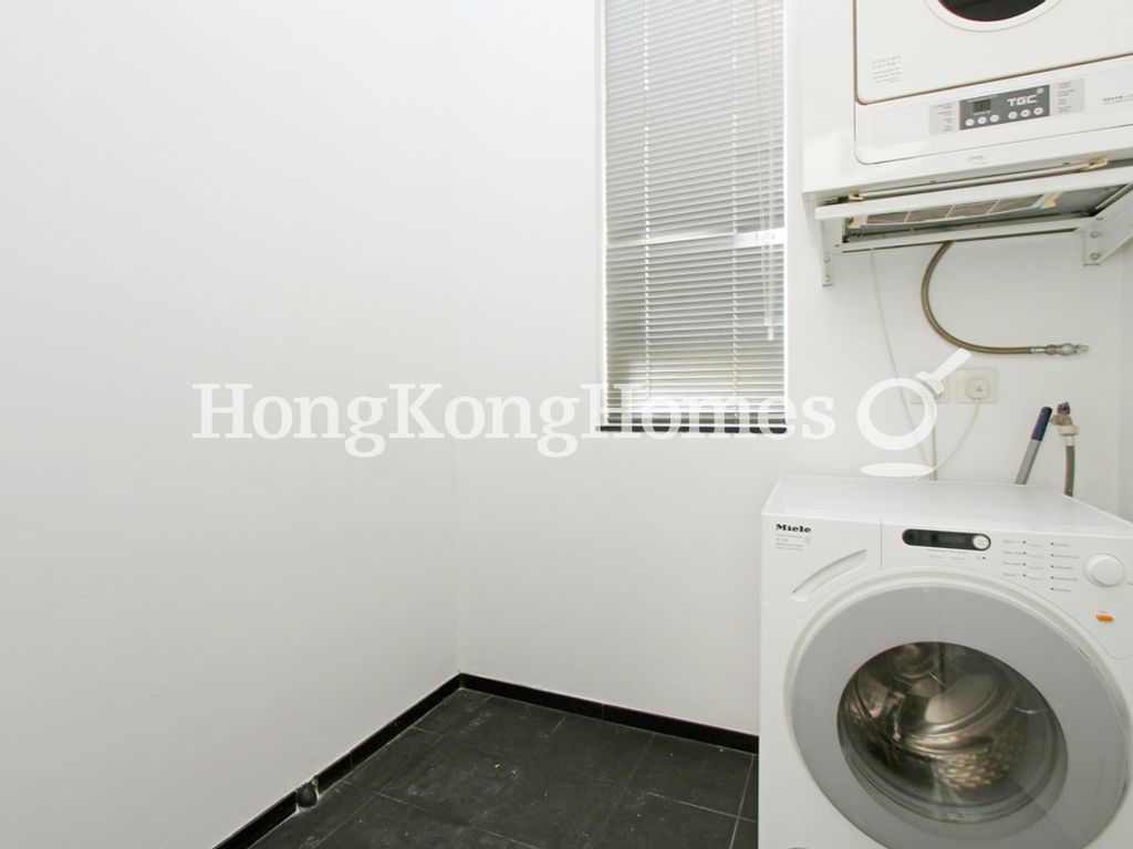 Maid's Room — Blue Pool Court (Sing Woo Road), Happy Valley