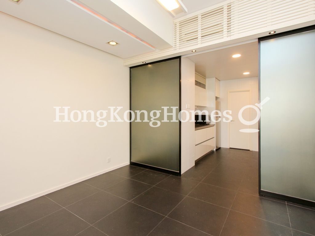 Living and Dining Room — Blue Pool Court (Sing Woo Road), Happy Valley