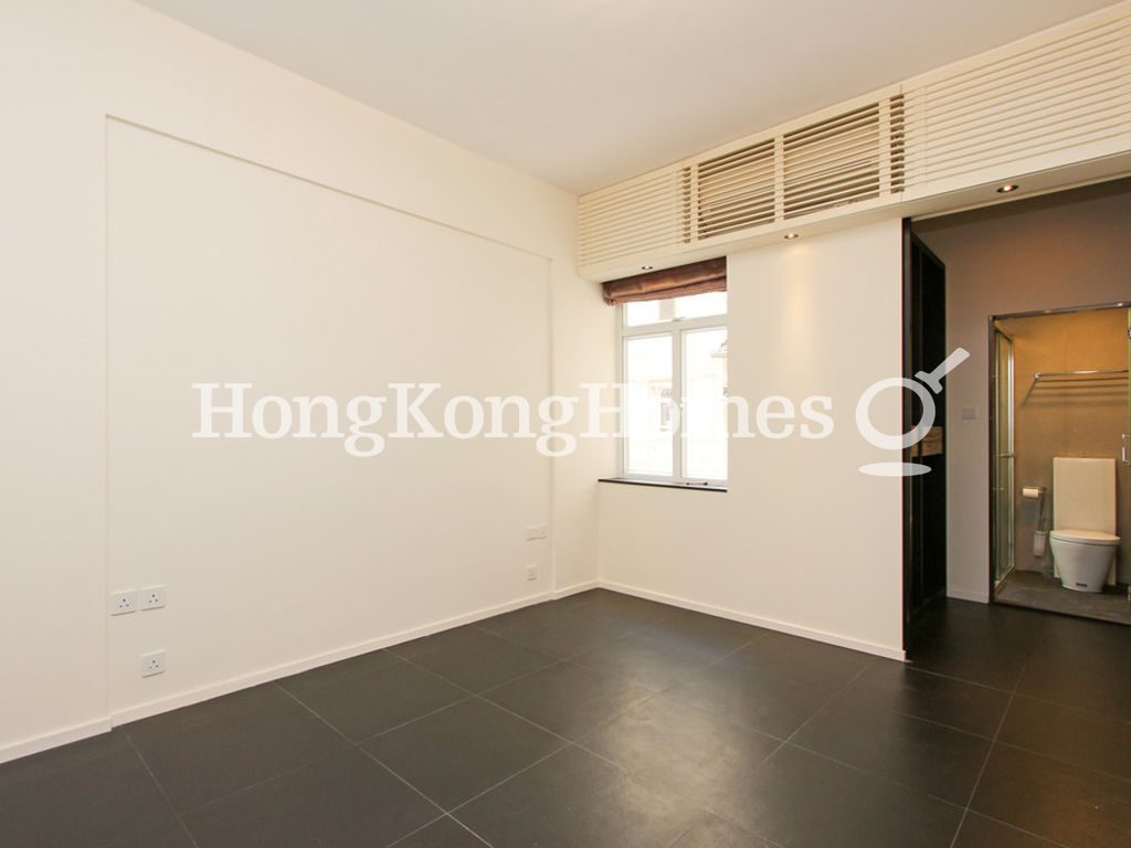 Master Bedroom — Blue Pool Court (Sing Woo Road), Happy Valley