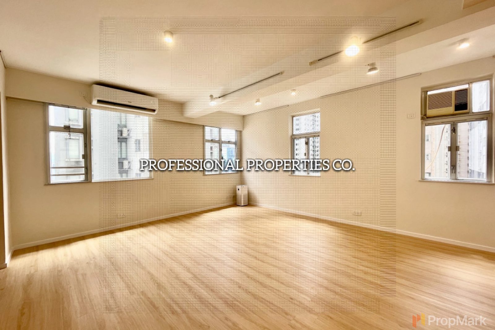 photo 3 — Ryan Mansion, Mid-levels West