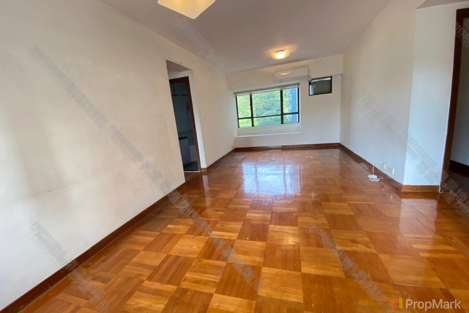 photo 2 — Gardenview Heights, Mid-levels East