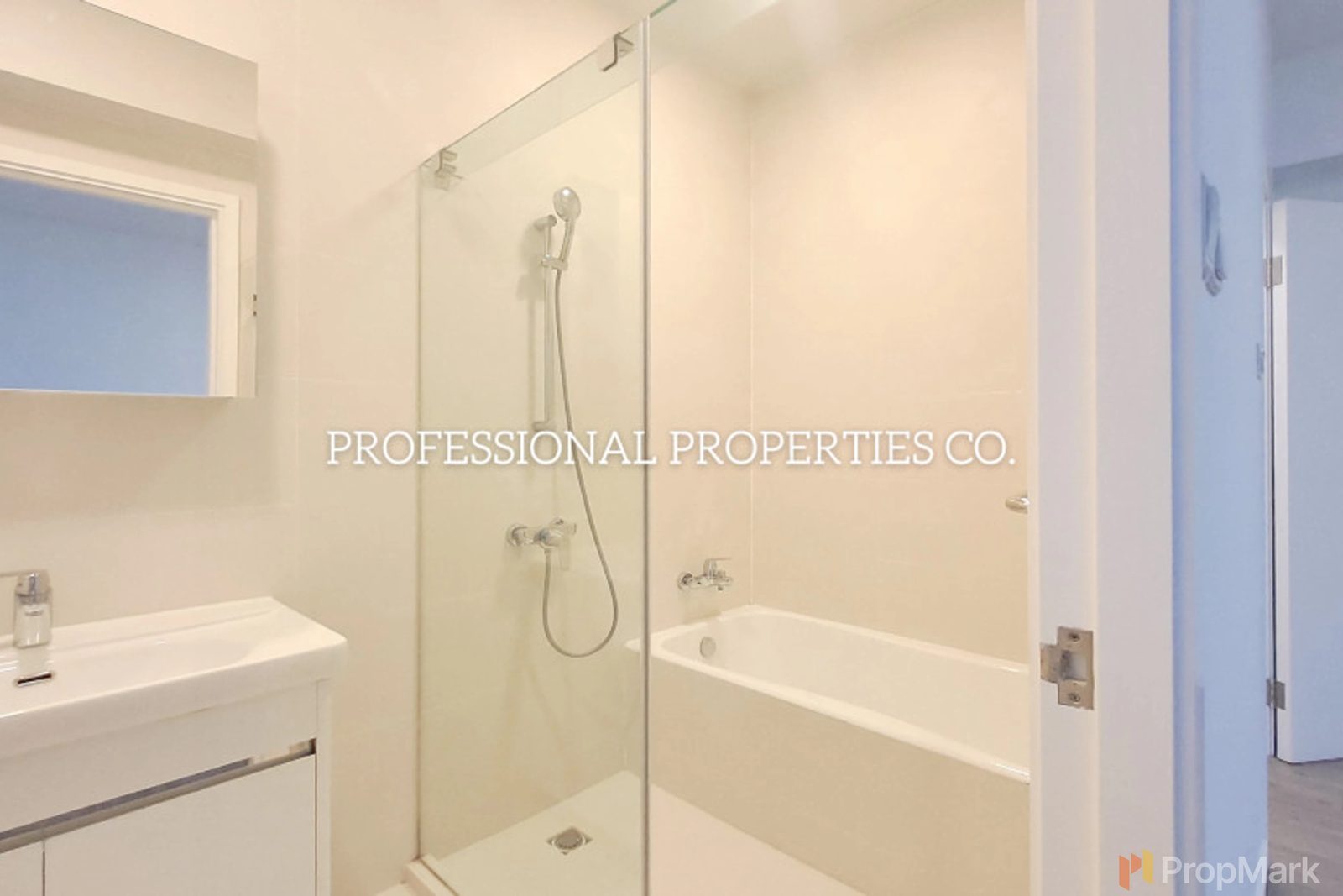 photo 11 — Pearl Gardens, Mid-levels West