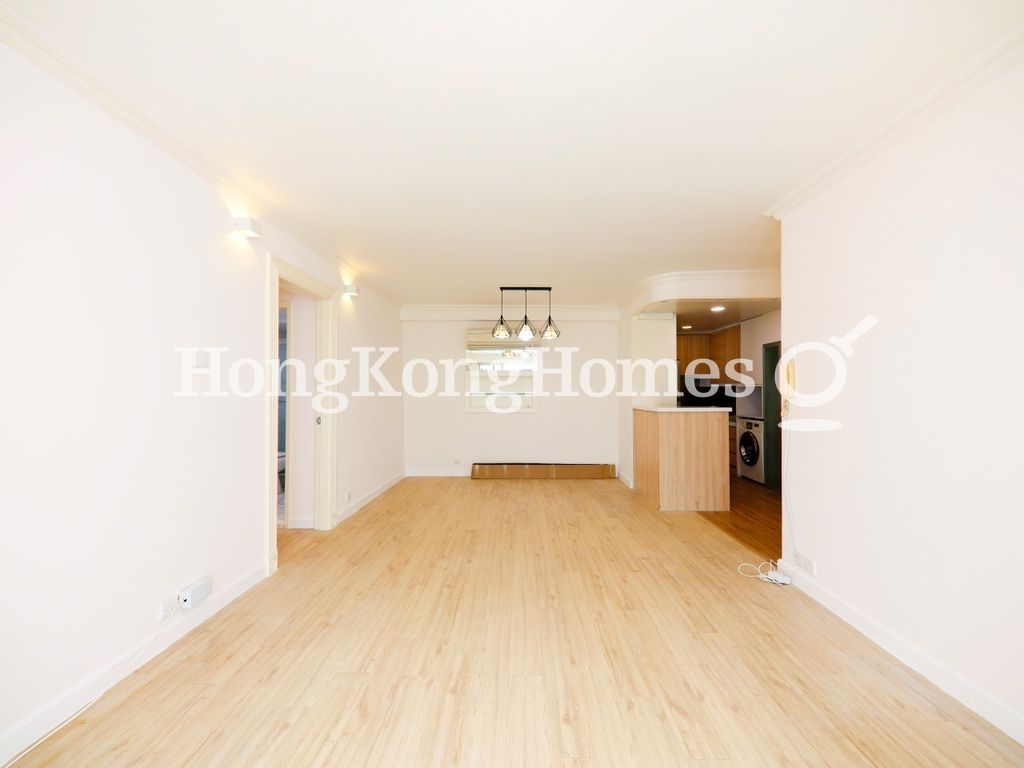Living and Dining Room — City Garden - Block 13, North Point
