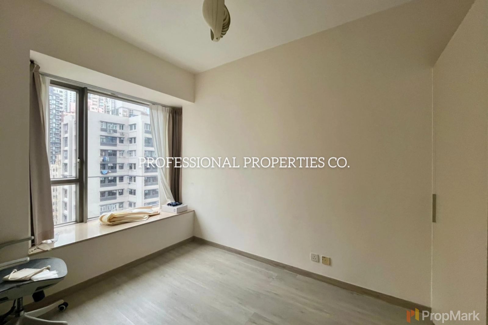 photo 13 — Island Crest, Sai Ying Pun