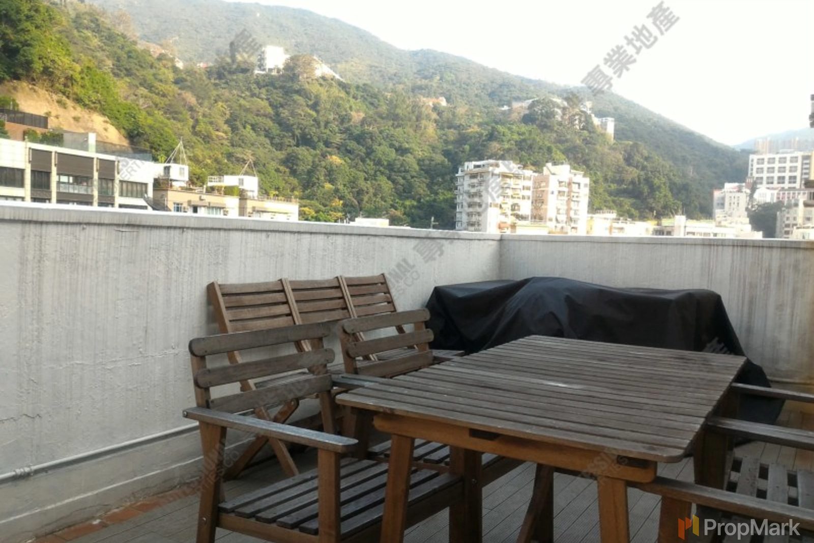 相片 20 — 晉寶大廈，跑馬地