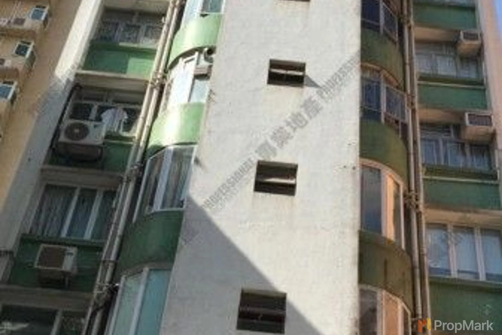 相片 22 — 晉寶大廈，跑馬地