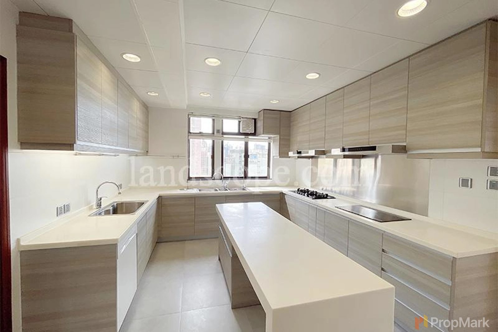 photo 13 — Chung Tak Mansion, Mid-levels Central