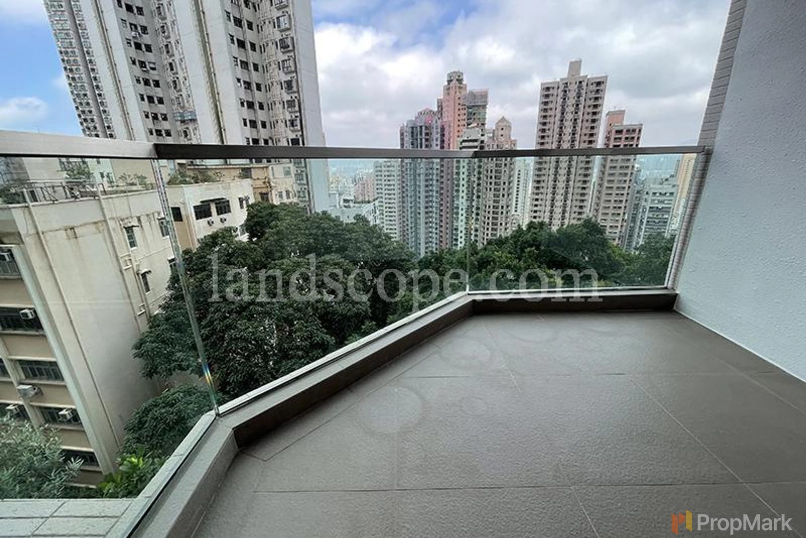 photo 2 — Serene Court, Kennedy Town