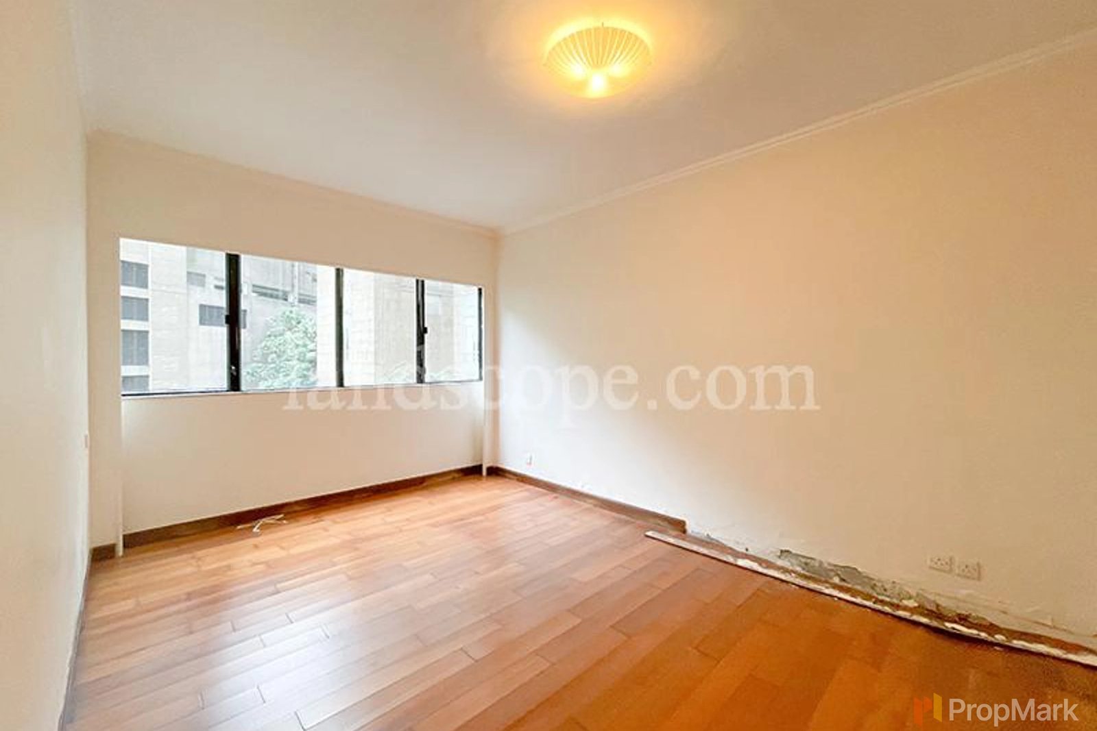 photo 3 — Clovelly Court, Mid-levels Central