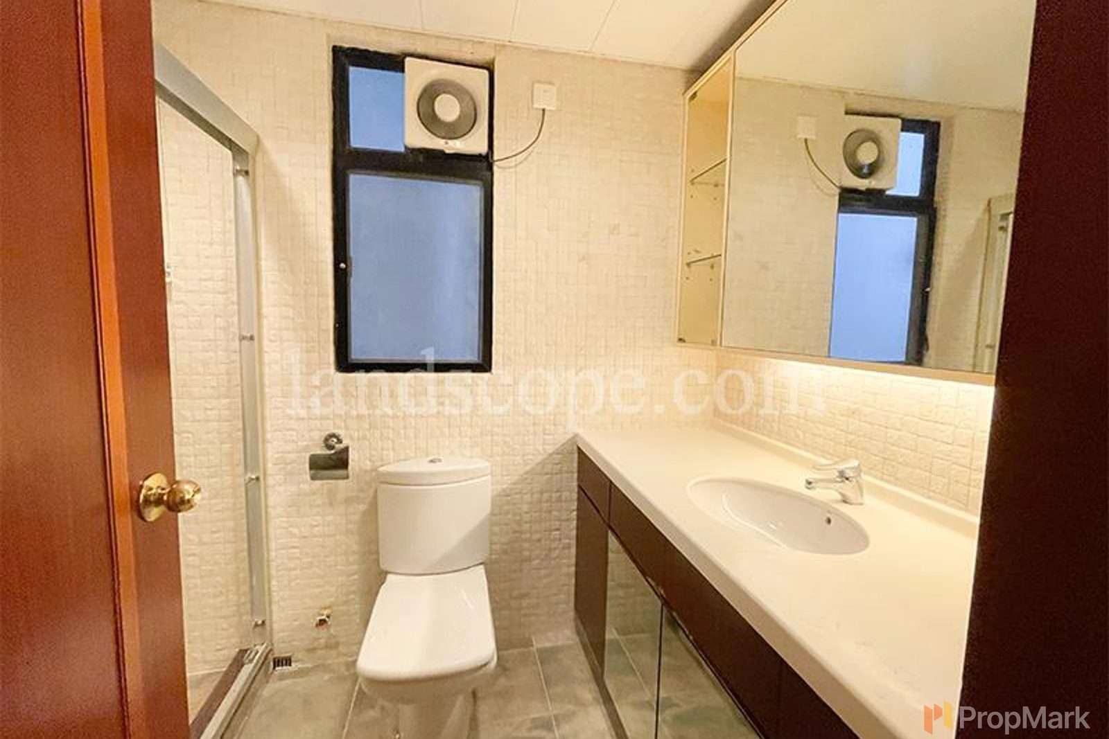 photo 8 — Clovelly Court, Mid-levels Central