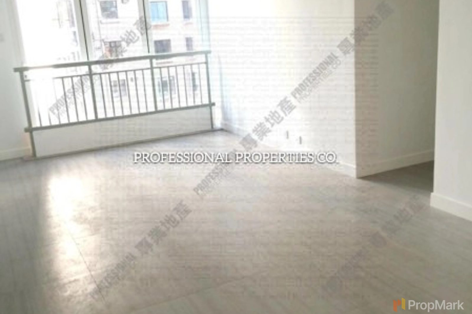 photo 2 — Rhine Court, Mid-levels West