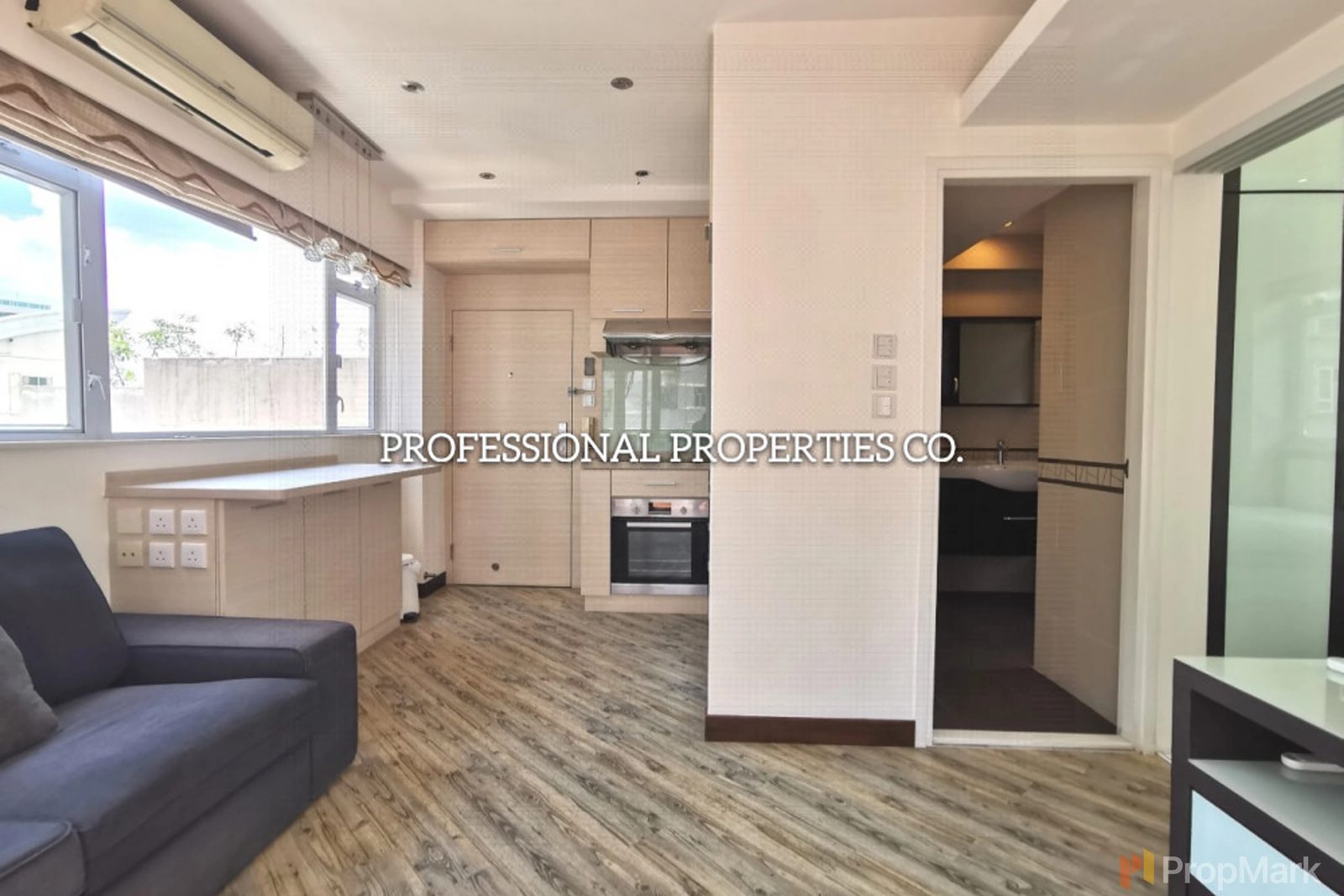 photo 5 — Caravan Court, Mid-levels West
