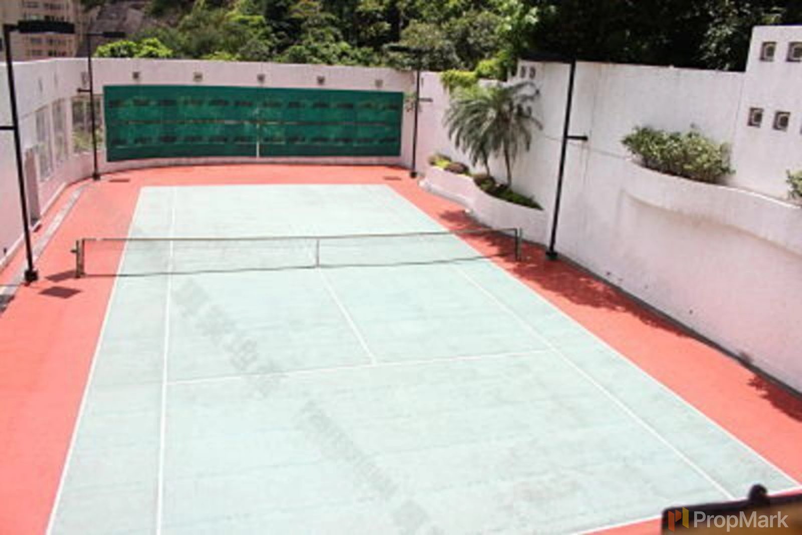 photo 3 — Po Garden, Mid-levels Central