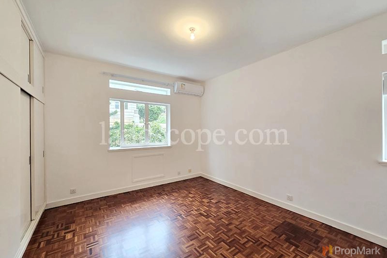 photo 4 — Deepdene, Southside
